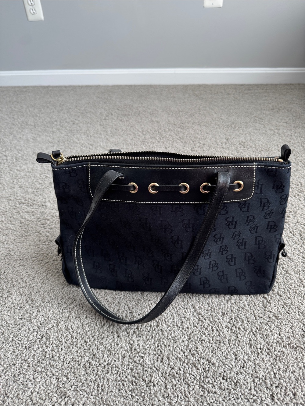 Dooney & Bourke Black Logo Jacquard Medium Handbag - Picture 3 of 8